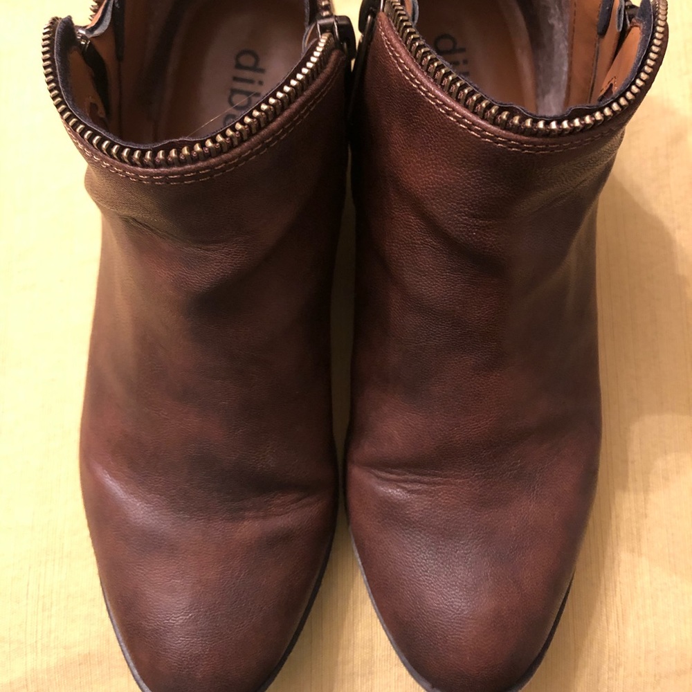 Ankle boots